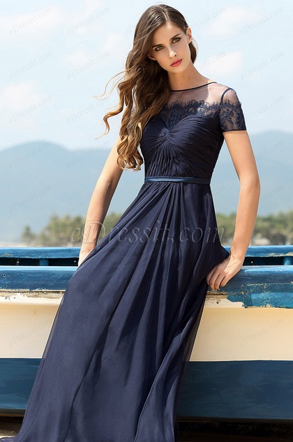 Robe de soirée longue fluide bleu marine manches dentelle