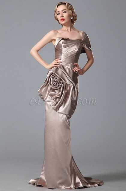 Robe de soirée longue drapée champagne col asymétrique