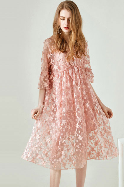 Sexy V-Cut Lace Applique Day Dress