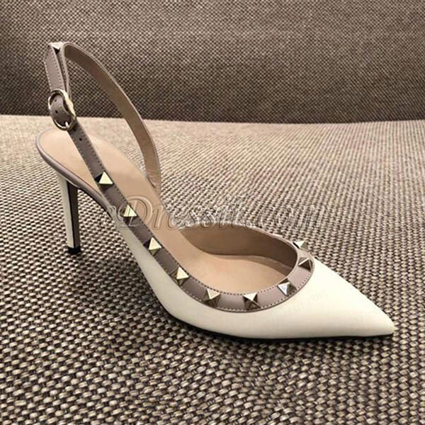 Zapatos de tacón alto en punta con punta cerrada
