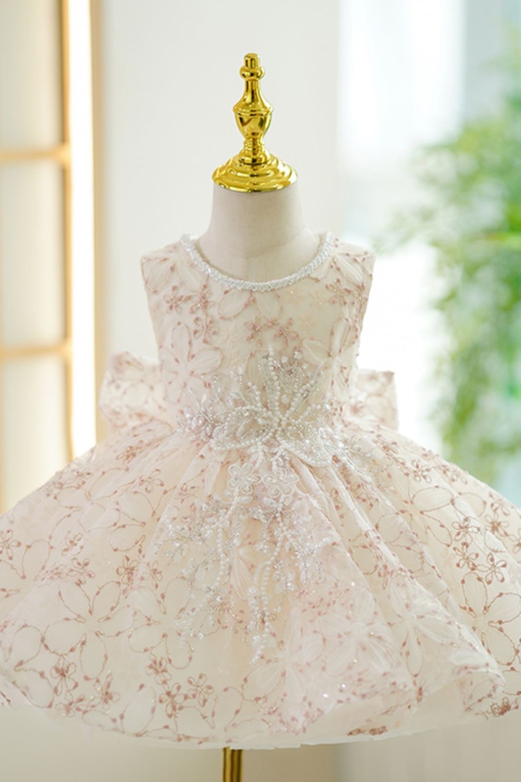 Princess Round Tea Length Lace Flower Girl Dress in Champagne