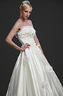 New Elegant Strapless Wedding Gown