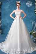 Elegant White Lace long Train Bridal Wedding Dress