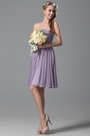 Schmeichelhaft Trägerlos Kurz Lila Brautjungfernkleid