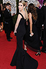 Robe de soirée noire Emma Roberts Golden Globe Awards