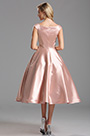 Robe de cocktail hors épauleV col rose
