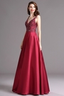 Carlyna Burgundy länges Ballkleid mit Plunging V-Ausschnitt