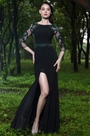 Robe de Soirée Manche 3/4 Fendue Dentelle Noire