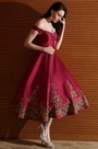 Designer Burgundy Off Shoulder Short Prom Dress