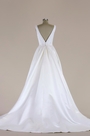 Sleeveless V Neck Mermaid Wedding Dress