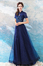 Robe de Soirée Bleue à Col Haut En Dentelle