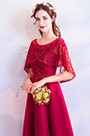 Robe de Soirée Rouge Cape Brodée et Dentelles