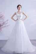 White Classic V-Cut Lace Applique Bridal Wedding Dress
