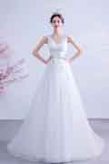 White Classic V-Cut Lace Applique Bridal Wedding Dress