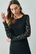 Robe de Mère de Mariée Elégante en Dentelle Noire à Col Rond