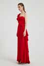 Красное вечернее платье с разрезом на одно плечо и оборками