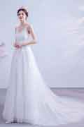 White Classic V-Cut Lace Applique Bridal Wedding Dress