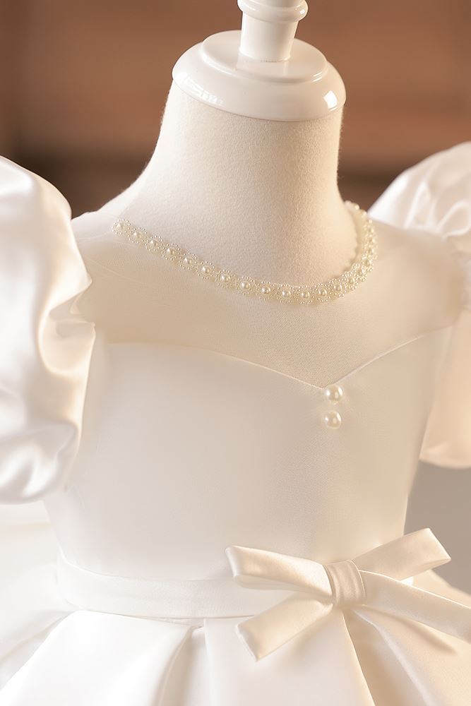 Princesse Longueur à Jambe Satiné robes de demoiselle d'honneur - fillette in Blanc