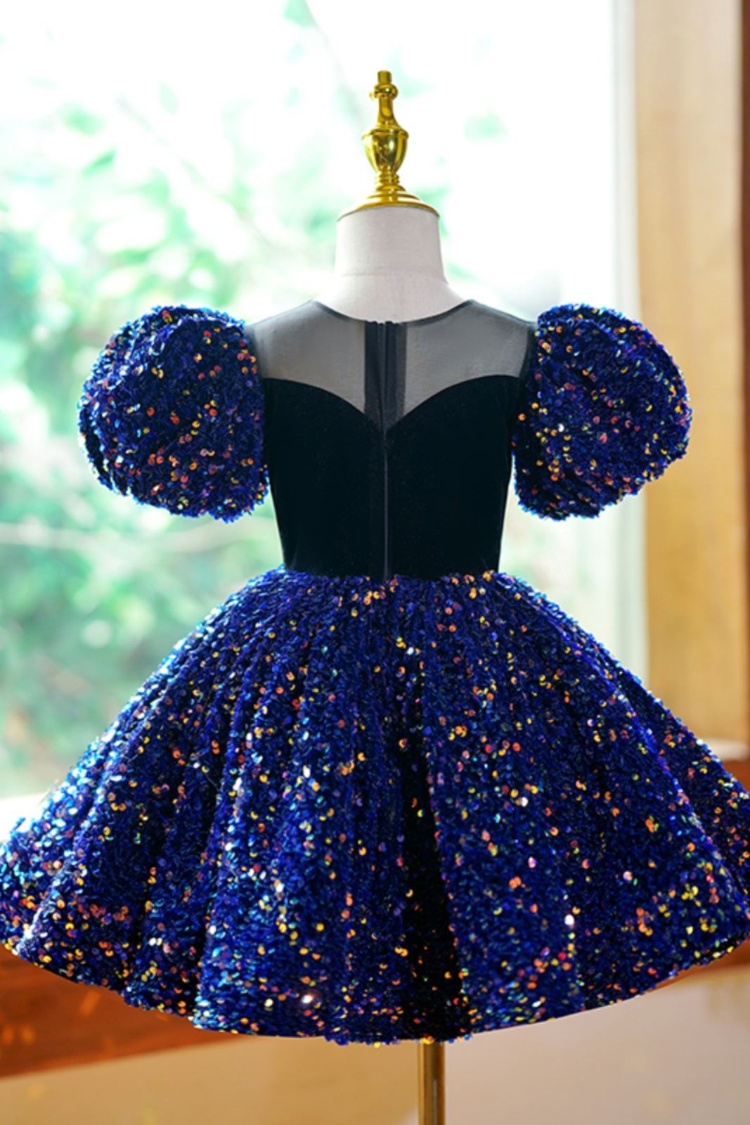 Prinzessin Wadenlang Pailletten Blumenmädchenkleider in Königsblau