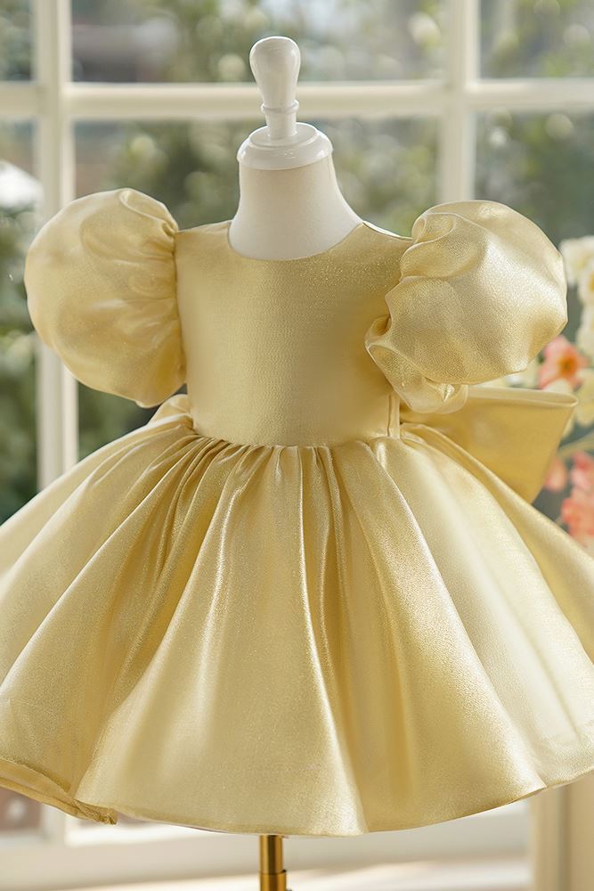 Runden Wadenlang Satin Blumenmädchenkleider in Gold