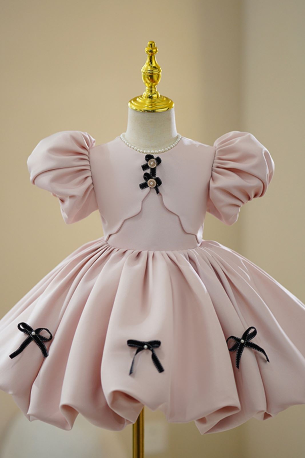 Princesse Longueur à Jambe Satiné robes de demoiselle d'honneur - fillette Rose