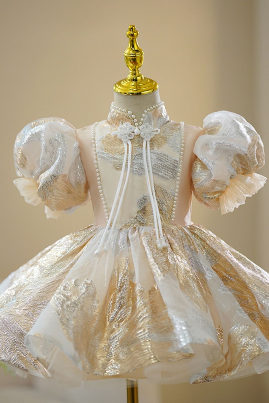 Prinzessin Wadenlang Tüll Blumenmädchenkleider in Champagner
