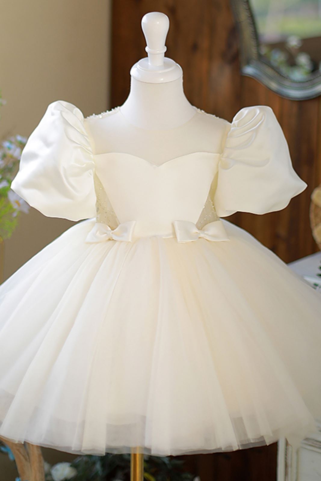 Prinzessin Runden Wadenlang Satin Blumenmädchenkleider in Champagner