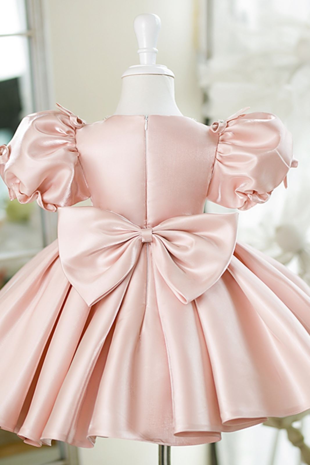 Princesse Longueur à Jambe Satiné robes de demoiselle d'honneur - fillette in Rose