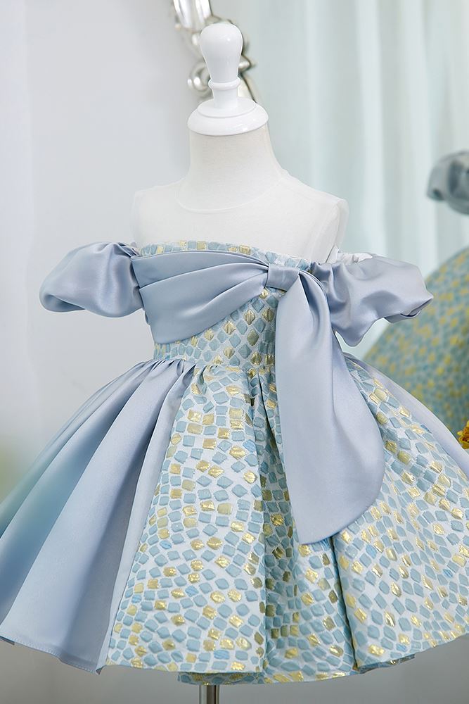 Prinzessin Runden Satin Blumenmädchenkleider in Staubigblau