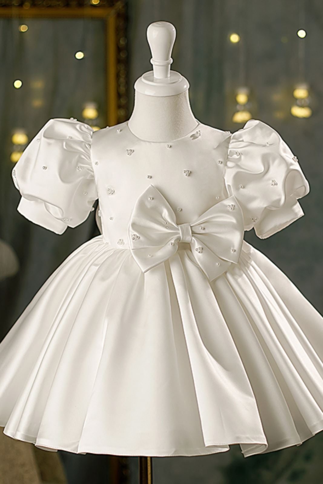 Princesse Longueur à Jambe Satiné robes de demoiselle d'honneur - fillette in Blanc