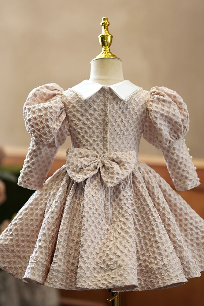 Prinzessin Wadenlang Satin Blumenmädchenkleider in Champagner