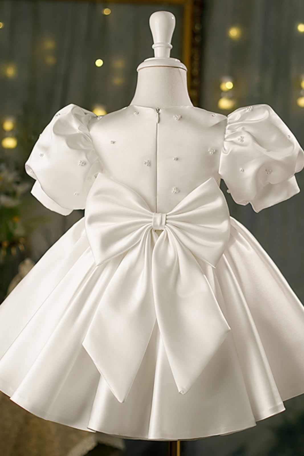 Princesse Longueur à Jambe Satiné robes de demoiselle d'honneur - fillette in Blanc