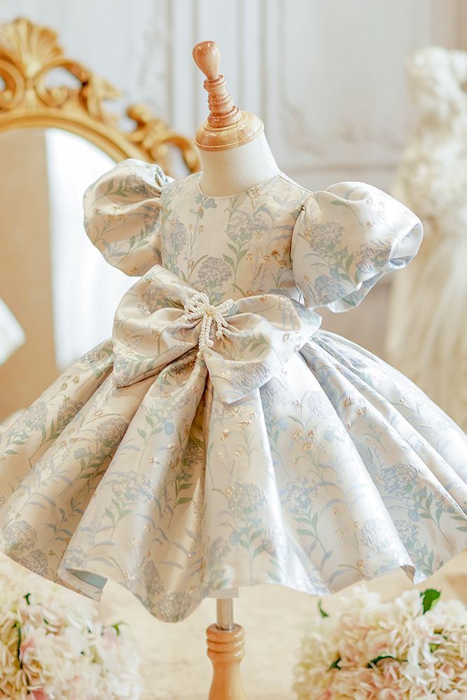 Prinzessin Runden Wadenlang Satin Blumenmädchenkleider in Blau