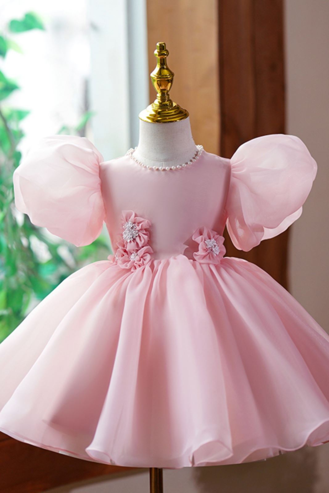 Prinzessin Juwelenhals Wadenlang Organza Blumenmädchenkleider in Rosa