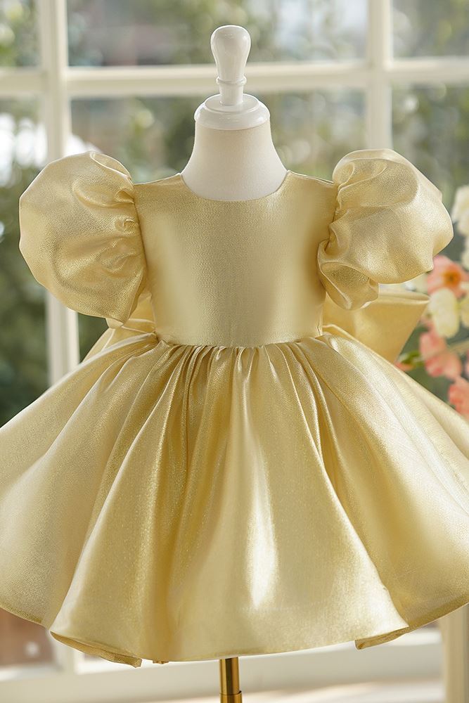 Runden Wadenlang Satin Blumenmädchenkleider in Gold