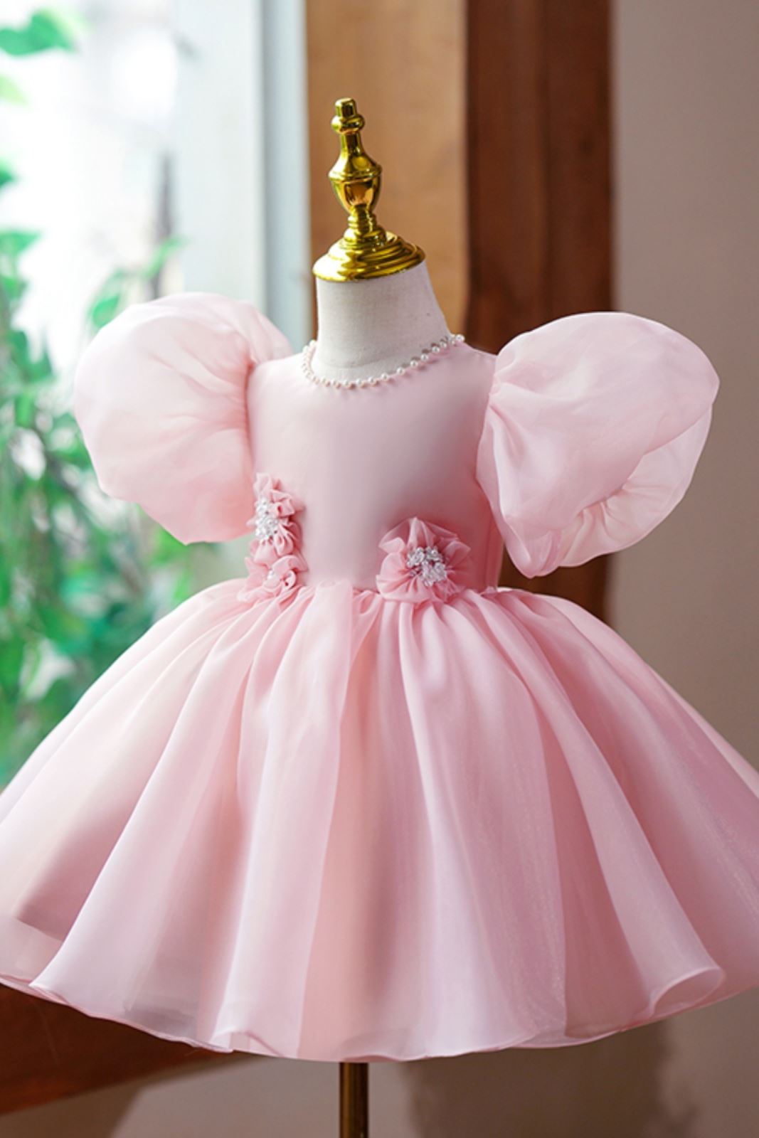 Prinzessin Juwelenhals Wadenlang Organza Blumenmädchenkleider in Rosa