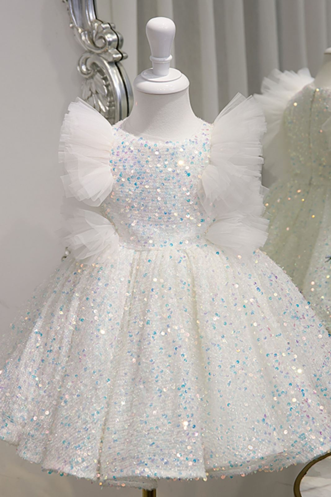 Prinzessin Runden Pailletten Blumenmädchenkleider in Weiß