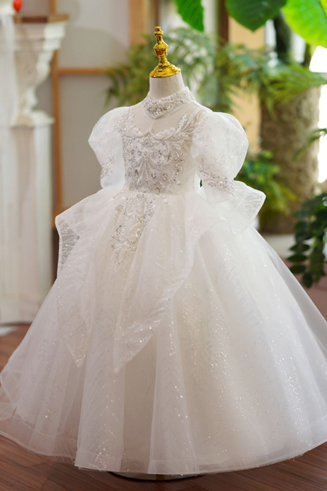 Prinzessin Juwelenhals Bodenlang Organza Blumenmädchenkleider in Weiß