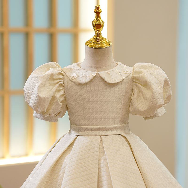 Prinzessin Wadenlang Satin Blumenmädchenkleider in Elfenbein