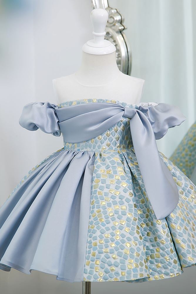 Prinzessin Runden Satin Blumenmädchenkleider in Staubigblau