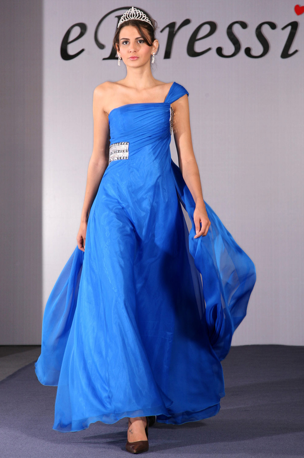 Elegant single cap sleeve Evening Dress