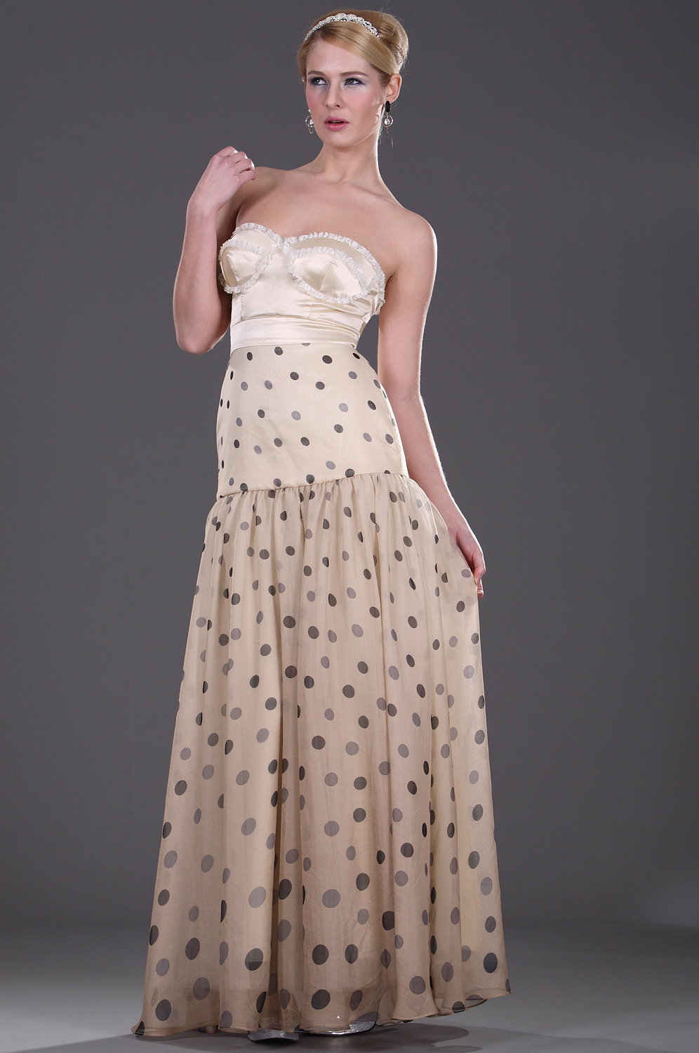 Adorable Strapless Evening Dress