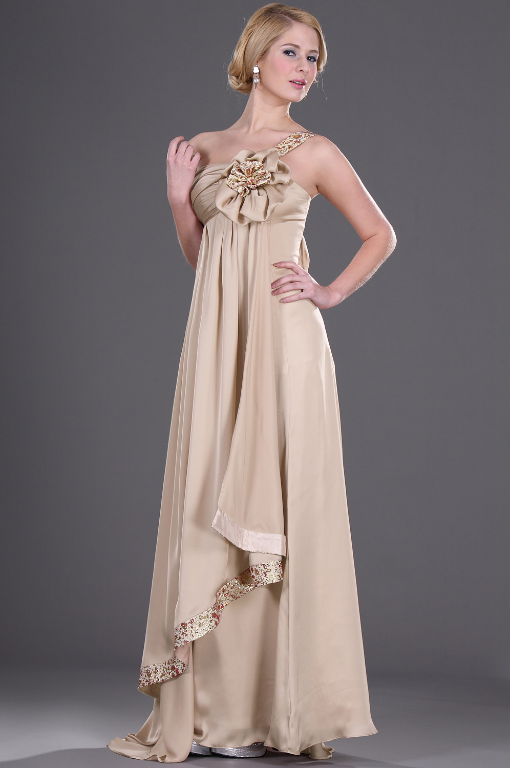 Graceful Single Shoulder Evening Dress