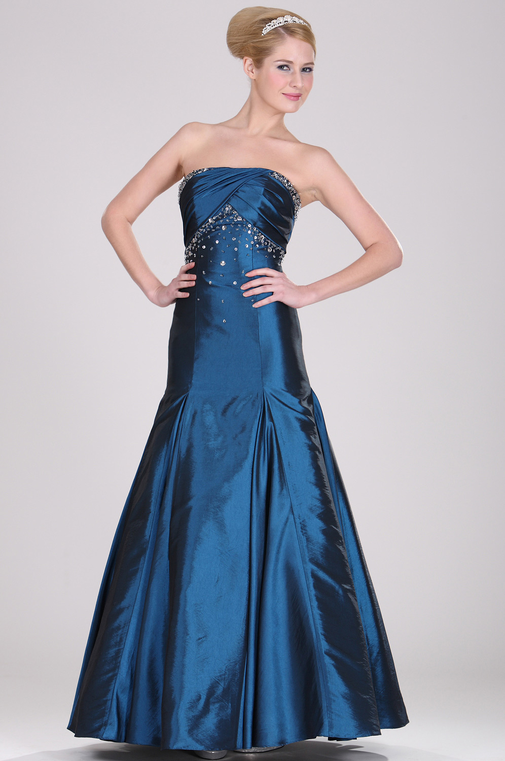 Trägerlos  Elegant scharmant blau Perlen Abendkleid