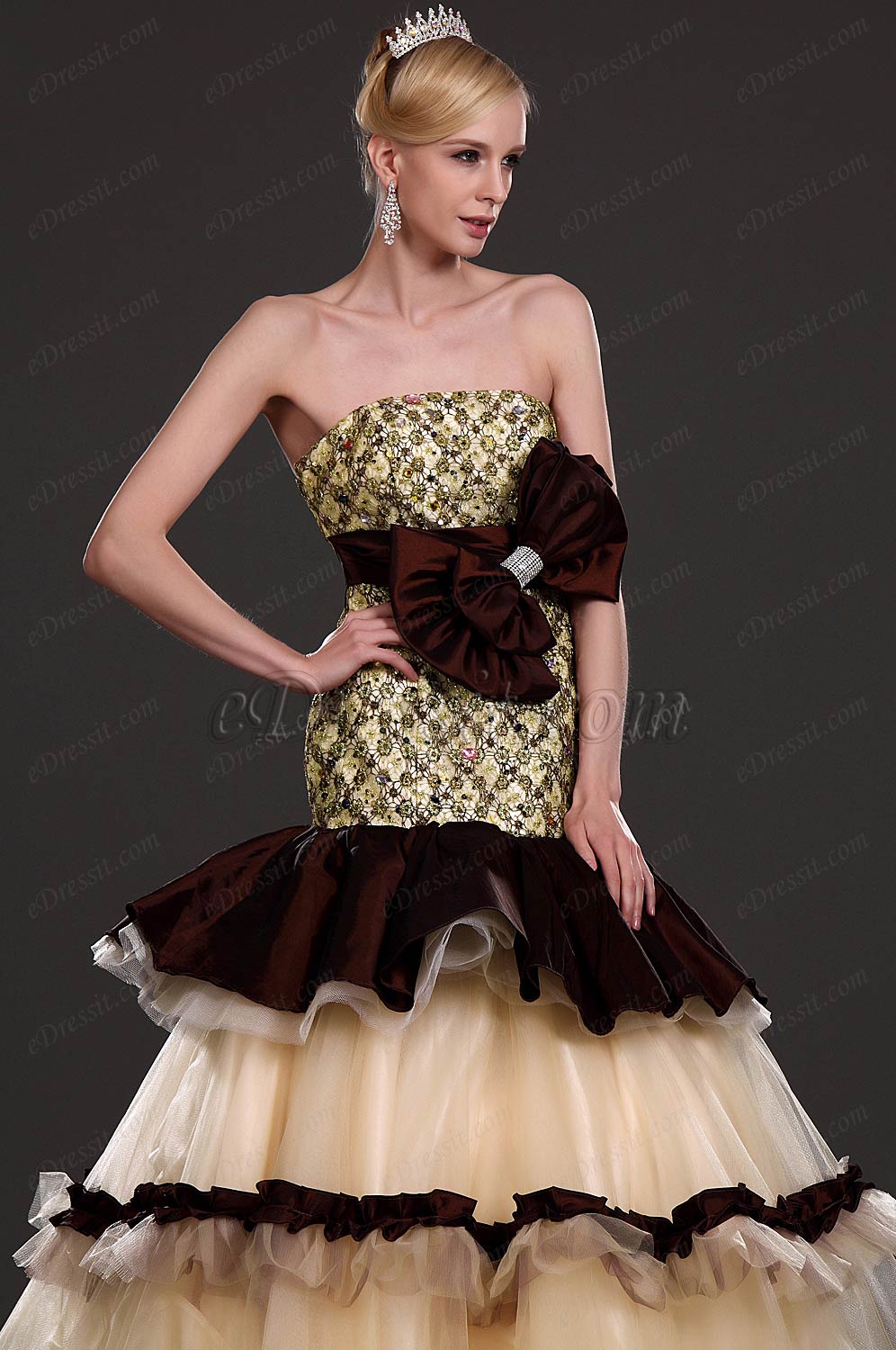 New Alluring Strapless Prom Gown