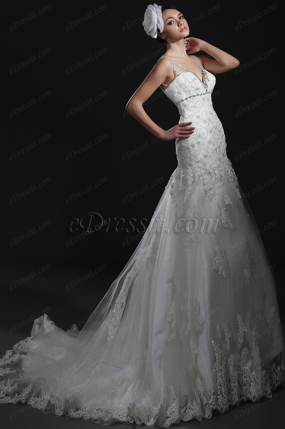 New Charming White Lace Wedding Gown