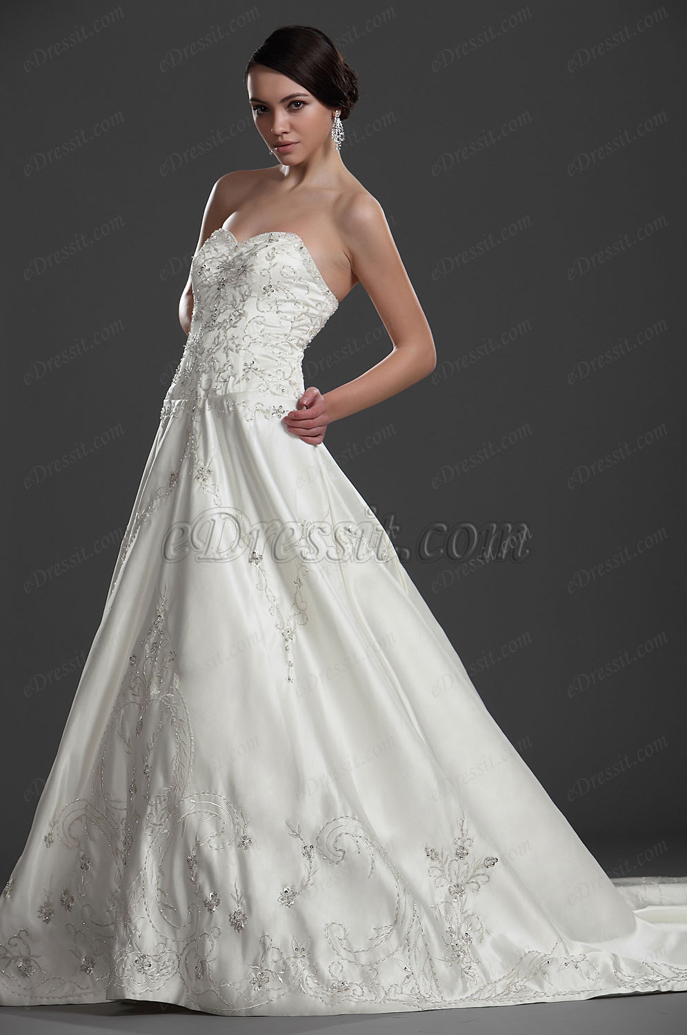 New Attractive Strapless Sweetheart Wedding Gown