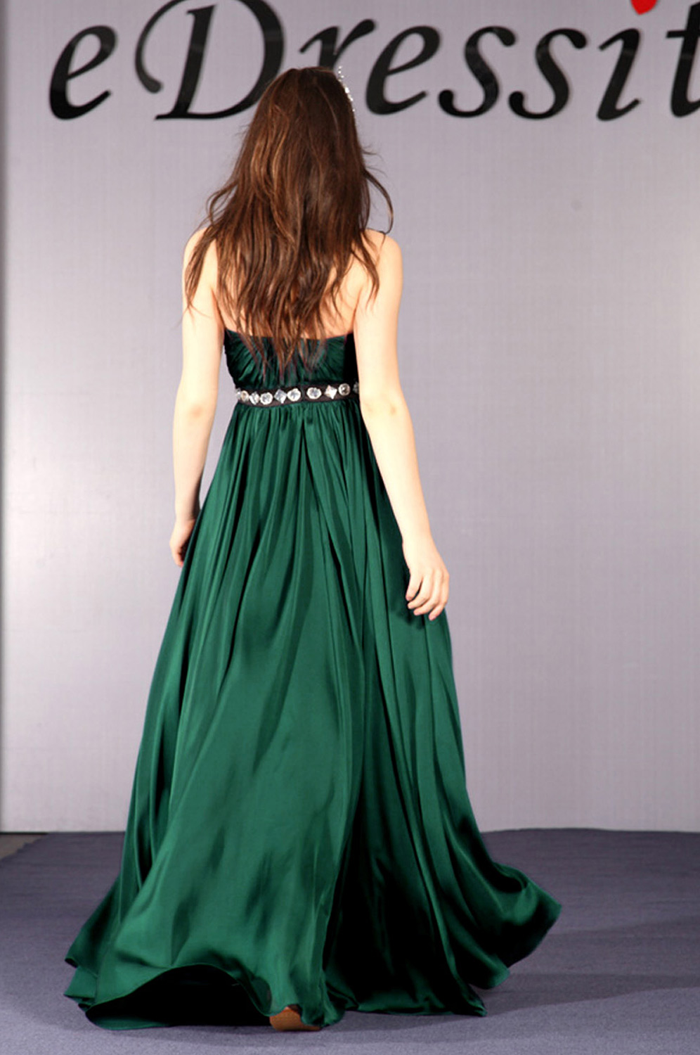 Charming strapless Evening Dress
