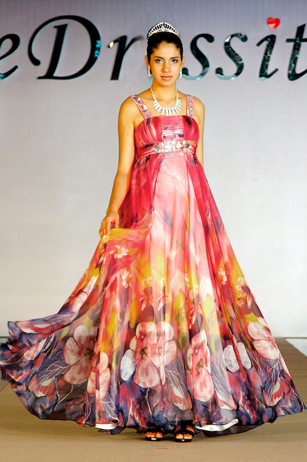 Magnifique Robe de Soirée Mariée Mariage a la mode