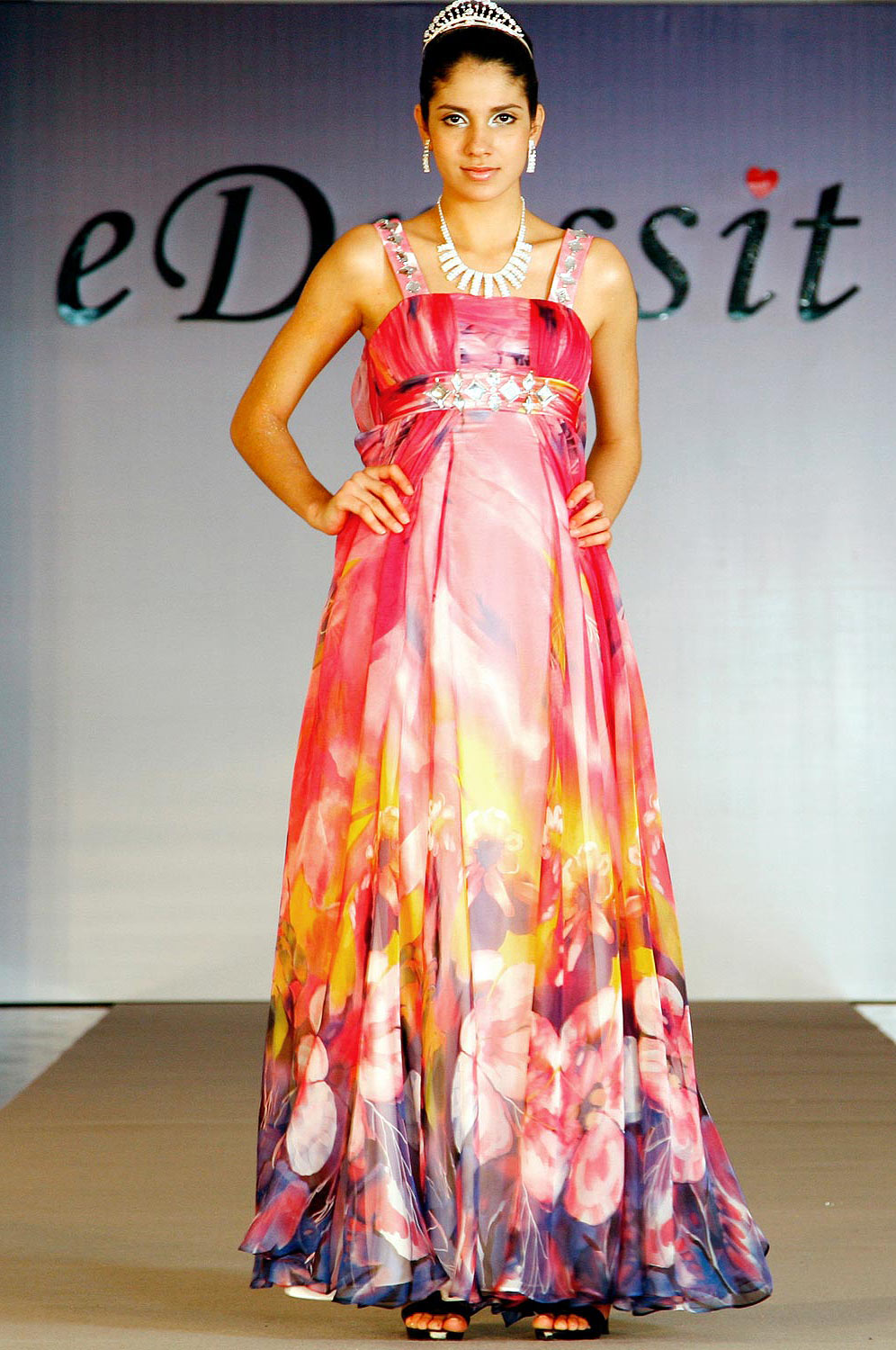 Magnifique Robe de Soirée Mariée Mariage a la mode